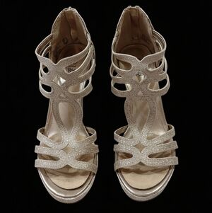 Brash Elegant Gold Glitter Strappy High Heels Size 8